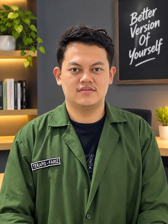 Uron Fariz, S.KM, Terapis Anak Spesial Holistic Sukoon